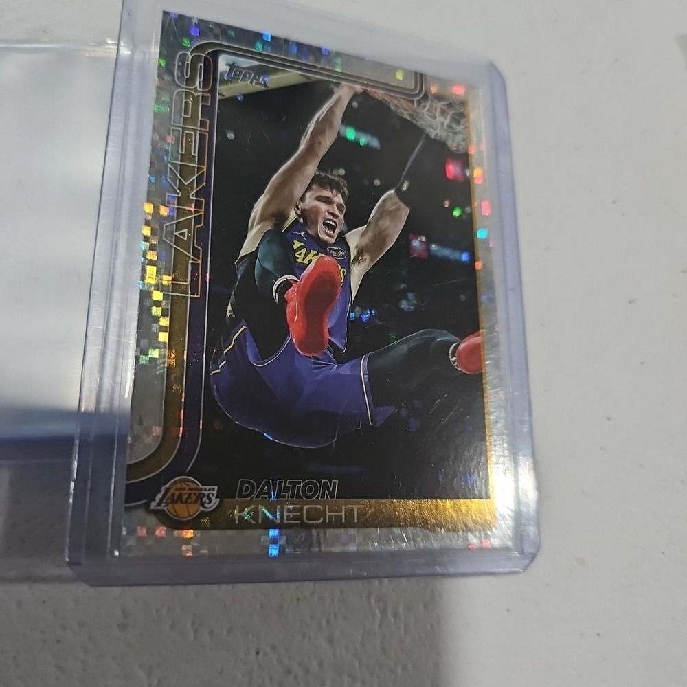 2025 Topps Flagship - Dalton Knecht #153 Victory Hobby SSP